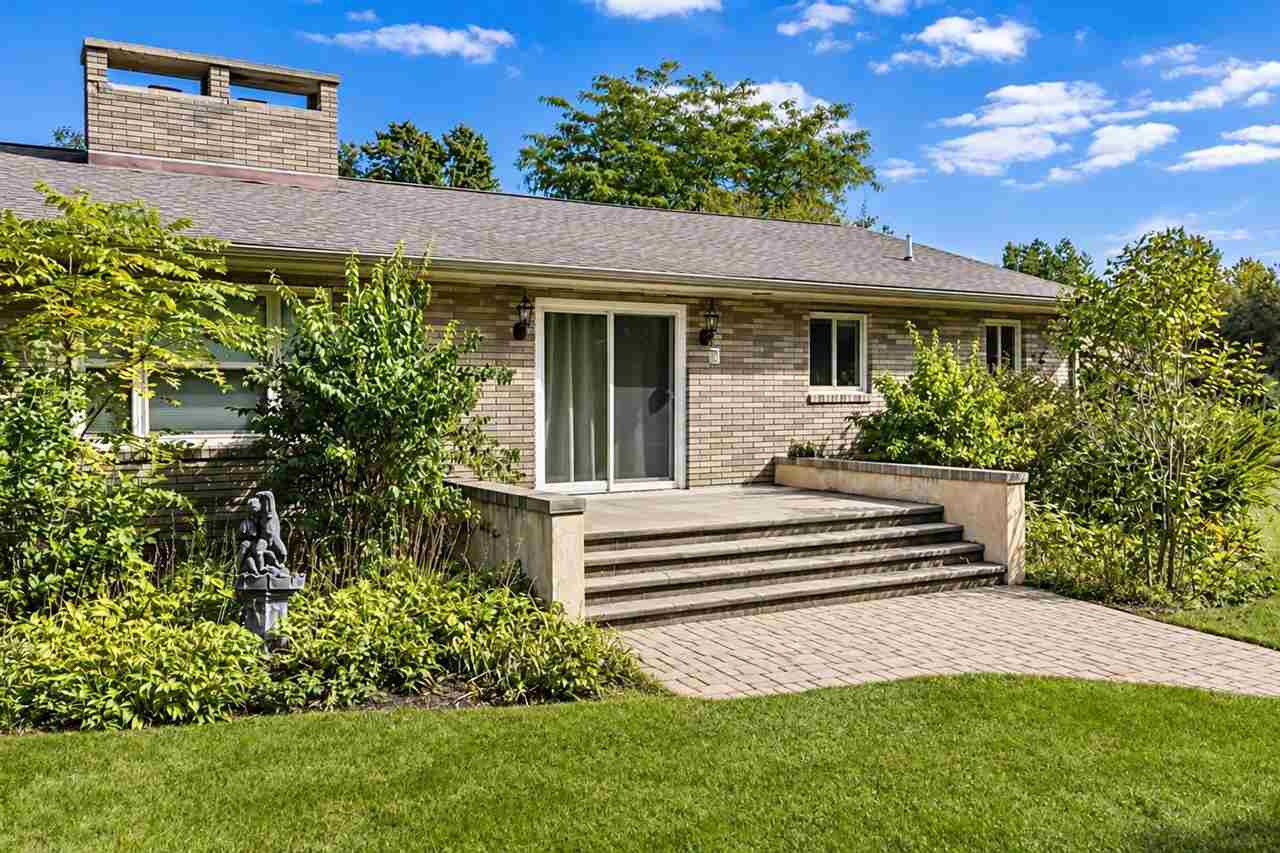 991 Cross Creek Lane Petoskey MI 49770