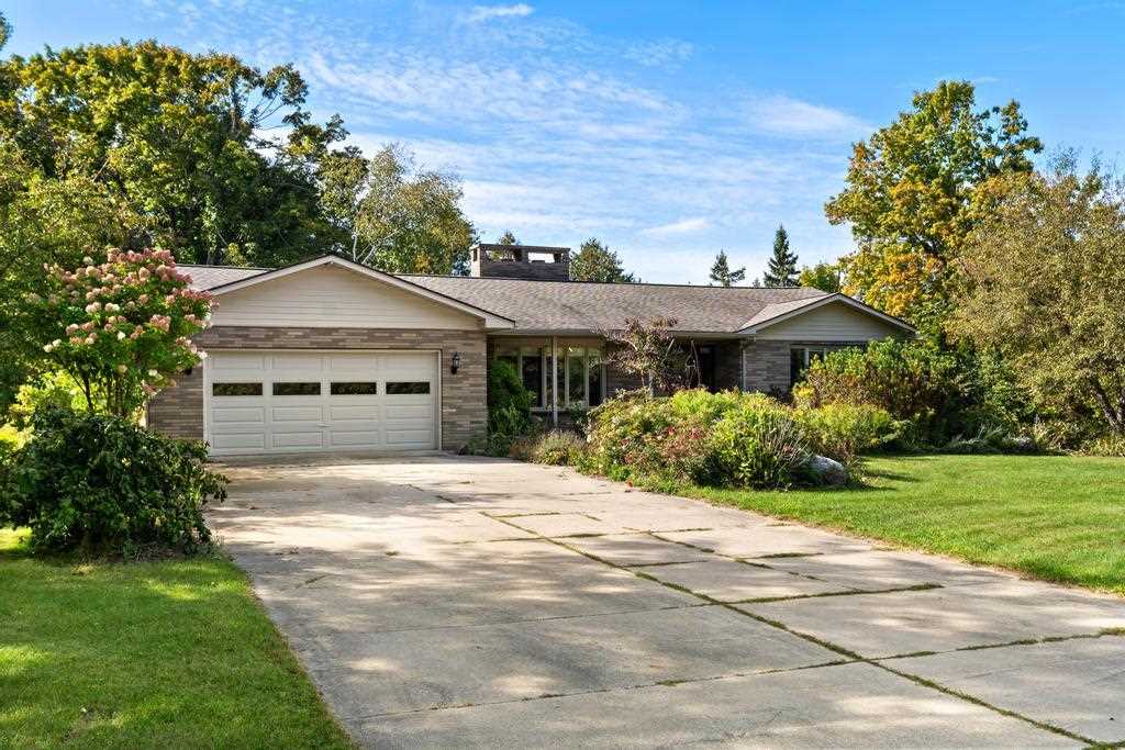 991 Cross Creek Lane Petoskey MI 49770