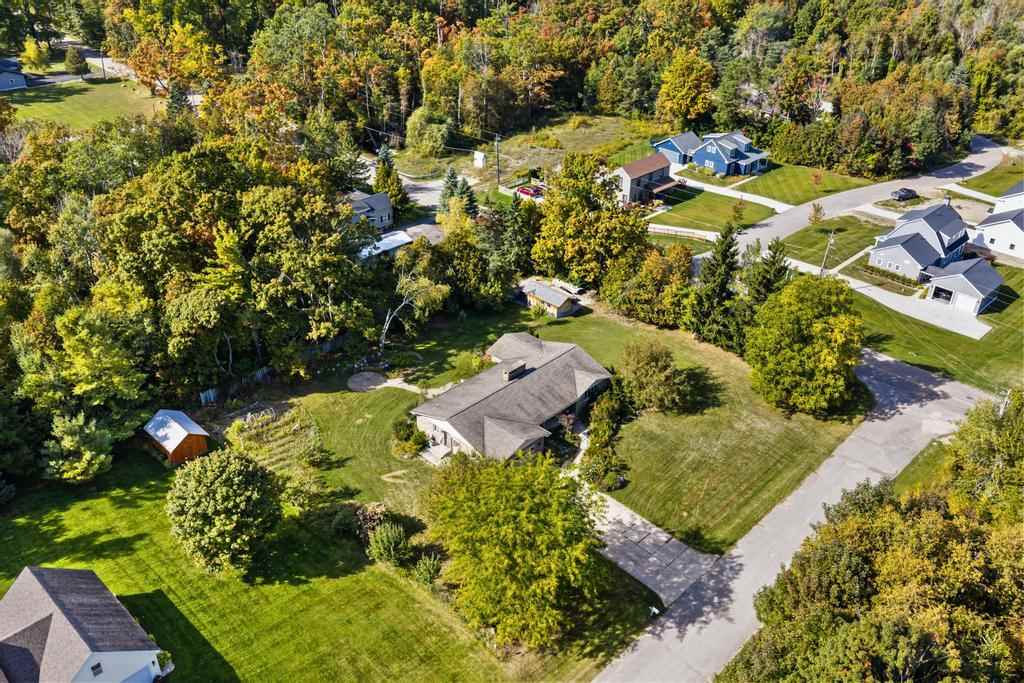 991 Cross Creek Lane Petoskey MI 49770