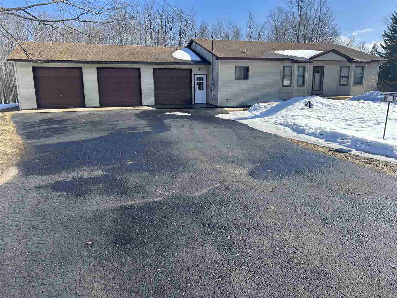 6737 Honeysette Road Street Alanson MI 49706