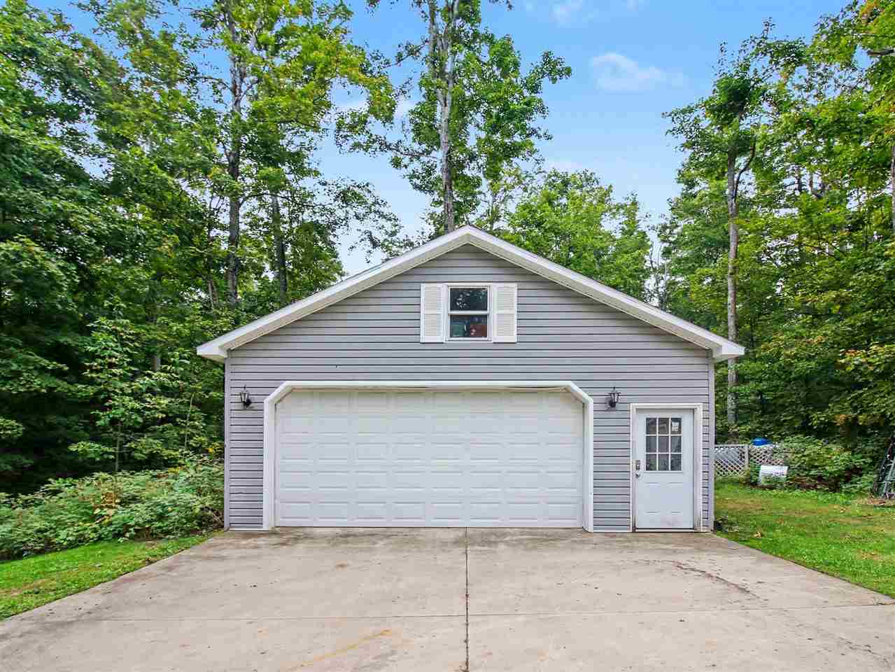 1850 Abbey Road Petoskey MI 49770