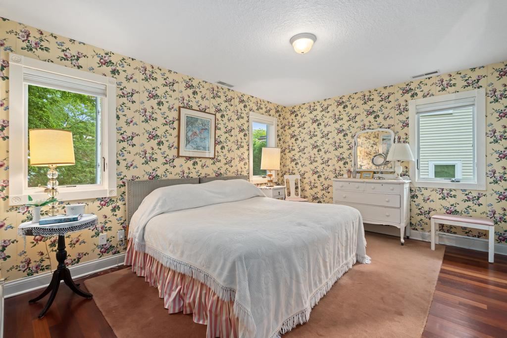 110 W Dixon Charlevoix MI 49720