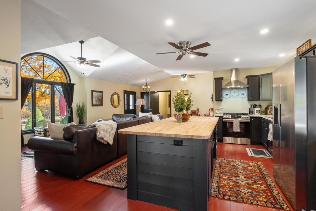 11110 Wildwood Road Petoskey MI 49770
