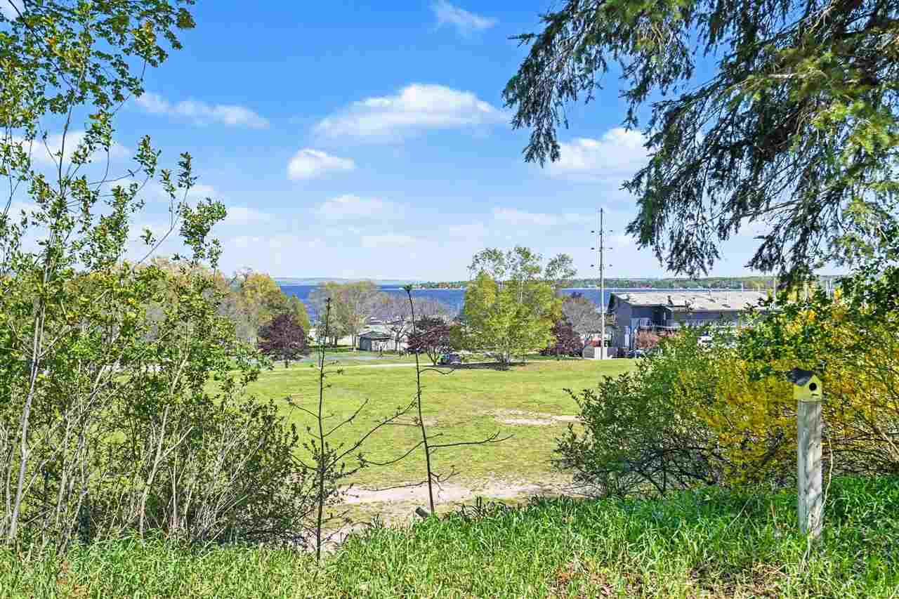 106 Overlook Drive Charlevoix MI 49720
