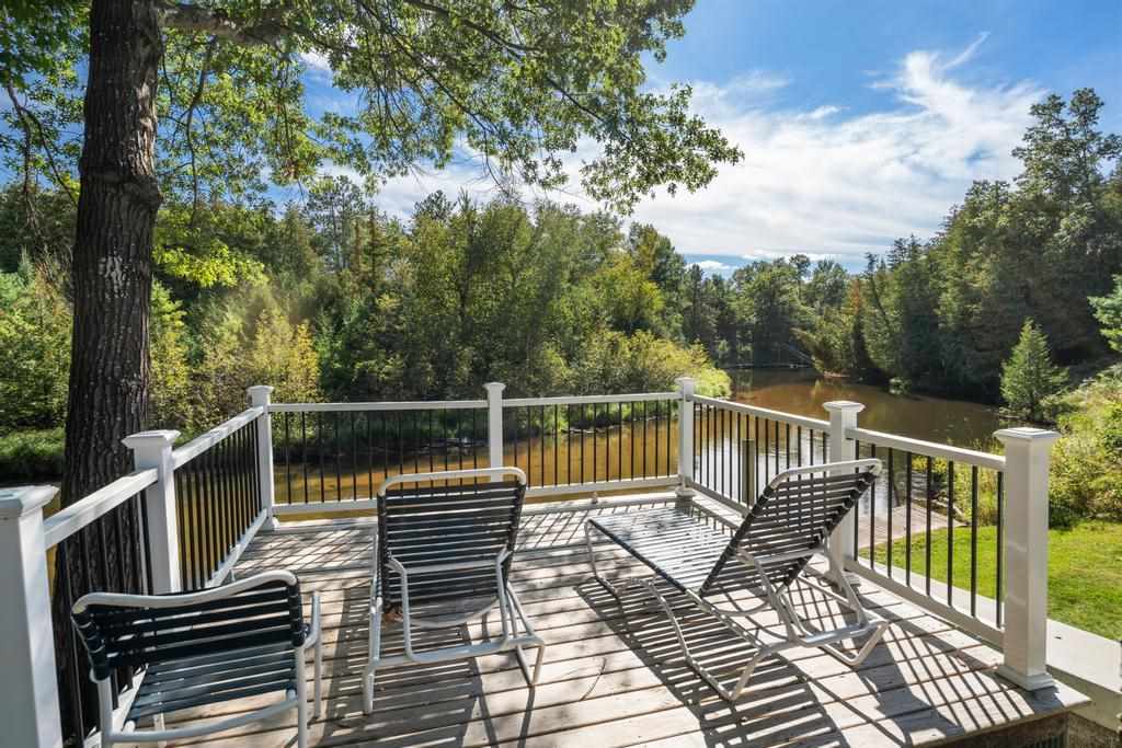 6557 Barbara Avenue Indian River MI 49749