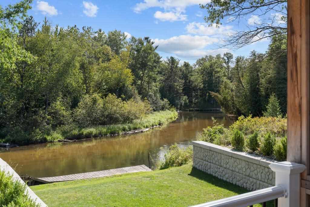 6557 Barbara Avenue Indian River MI 49749