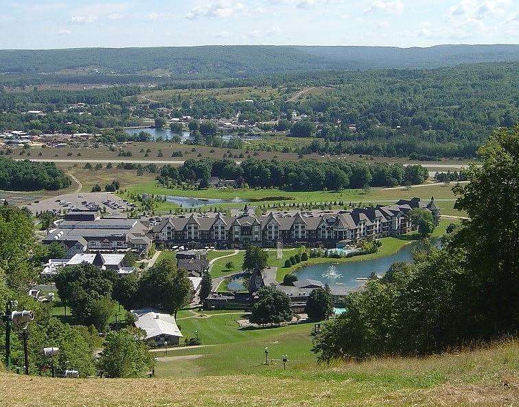 1022 Ridgeline Drive Boyne City MI 49712