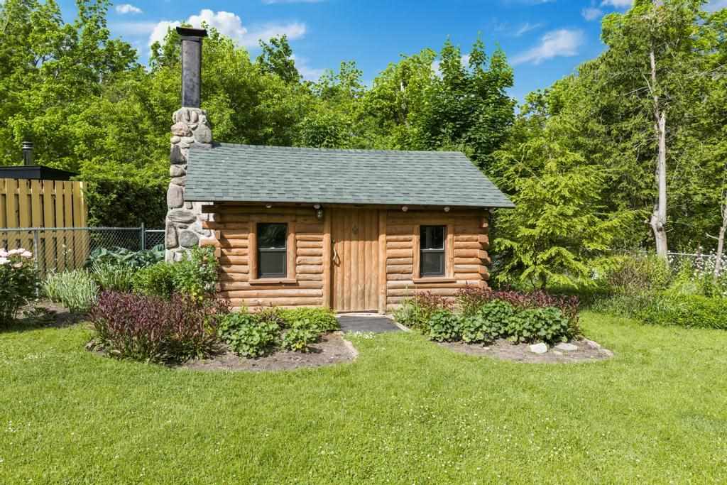 1004 Howard Street Petoskey MI 49770