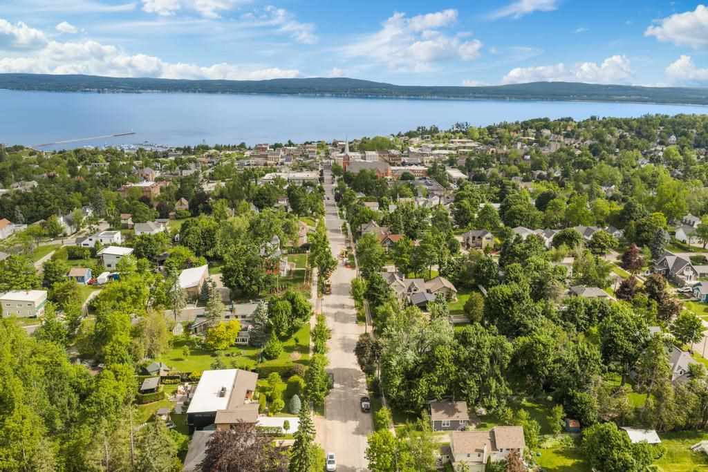 1004 Howard Street Petoskey MI 49770