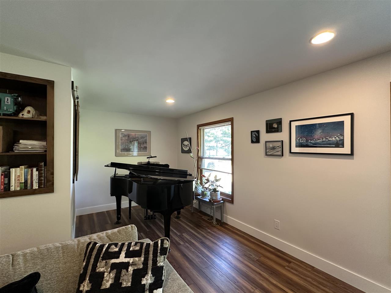 08015 Mulberry Lane Charlevoix MI 49720