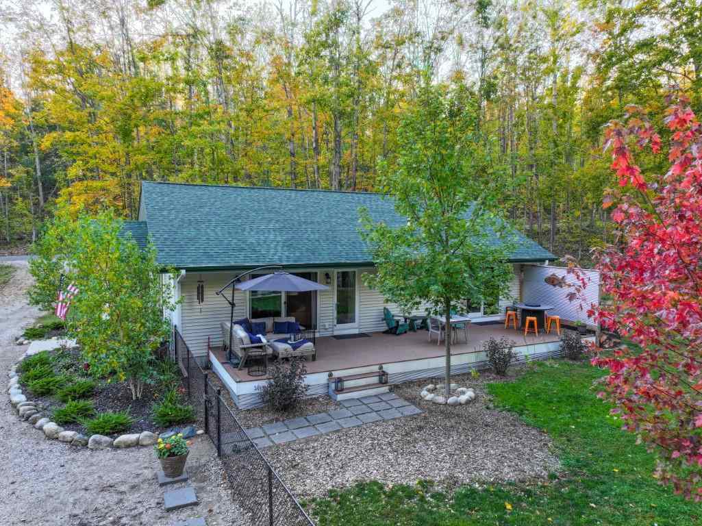 5441 Valley Road Alanson MI 49706