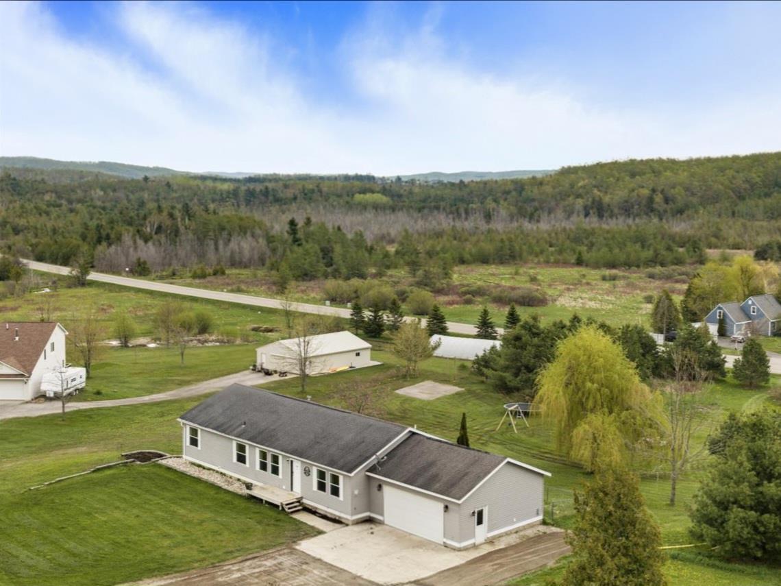 338 Boyer Road Petoskey MI 49770