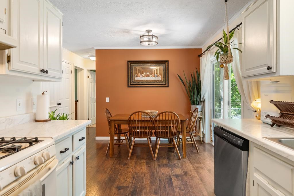 5295 Old Stagecoach Drive Alanson MI 49706