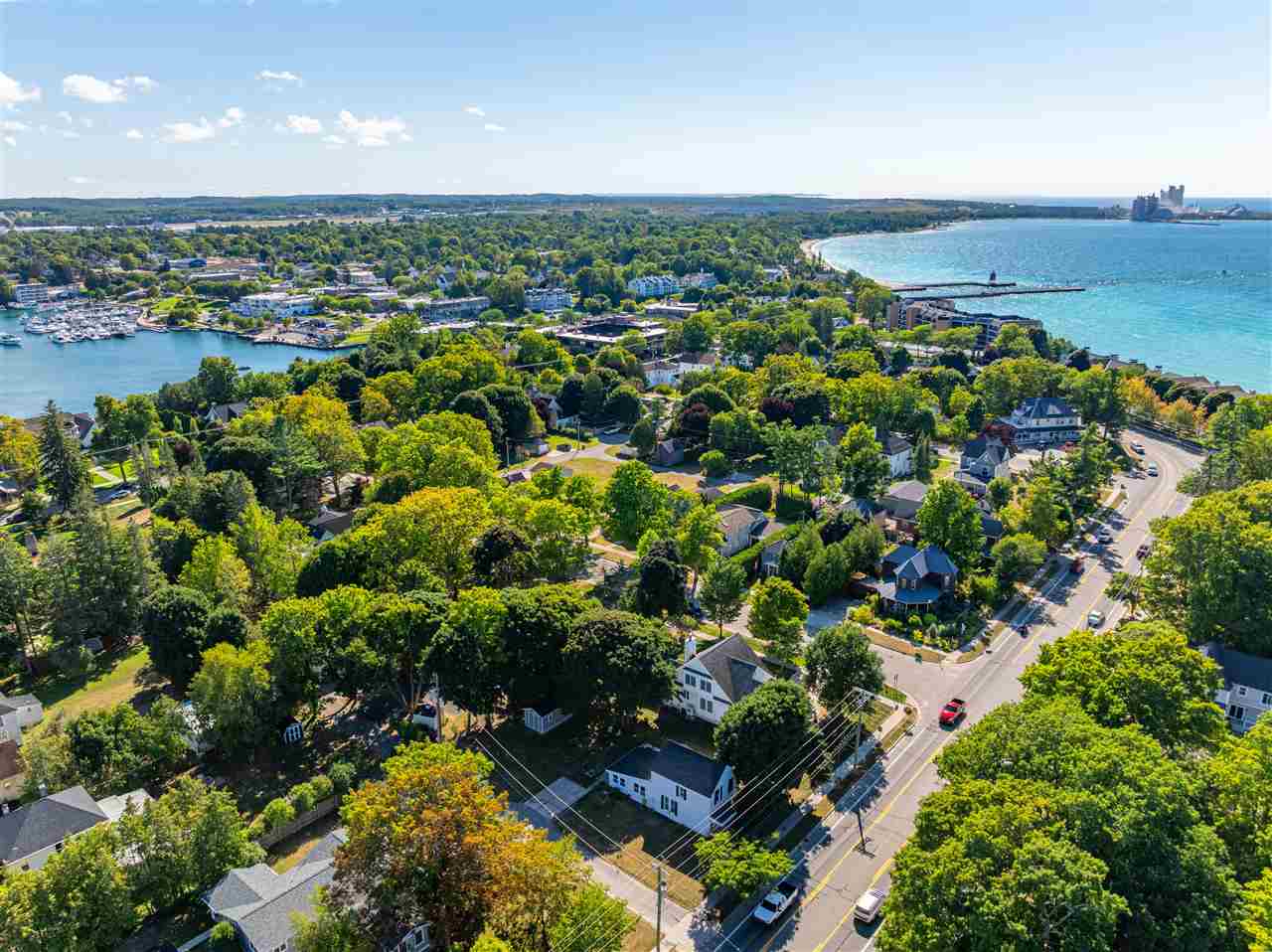 204 Petoskey Charlevoix MI 49720-1419