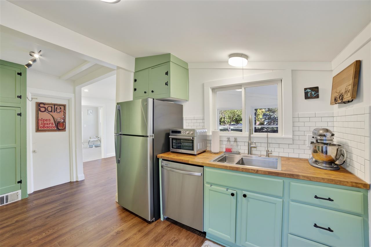 204 Petoskey Charlevoix MI 49720-1419