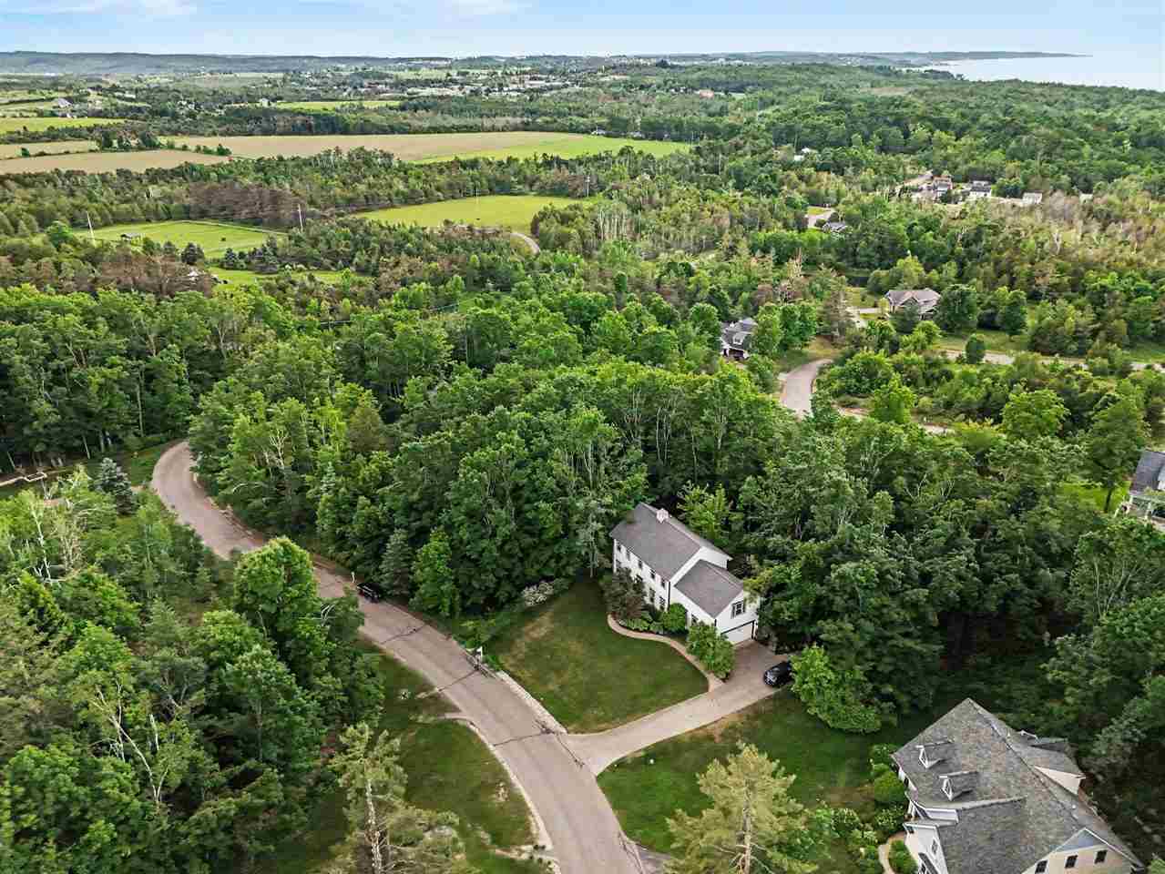 1035 Autumn Lane Petoskey MI 49770