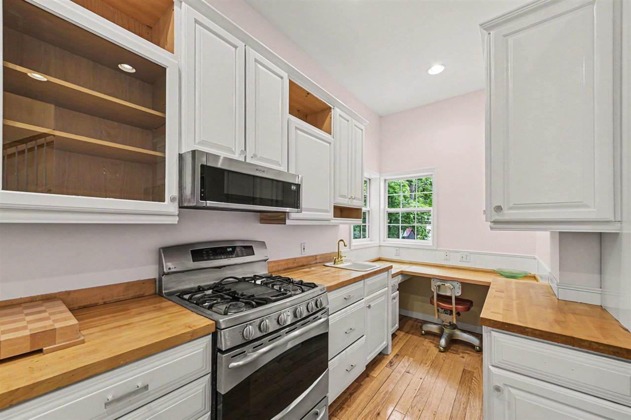 1035 Autumn Lane Petoskey MI 49770