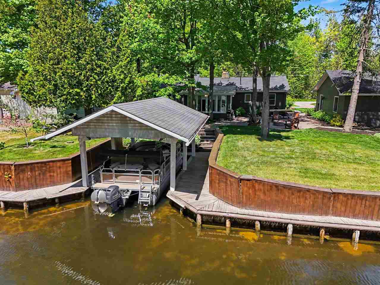 3327 Lynn Drive Indian River MI 49749