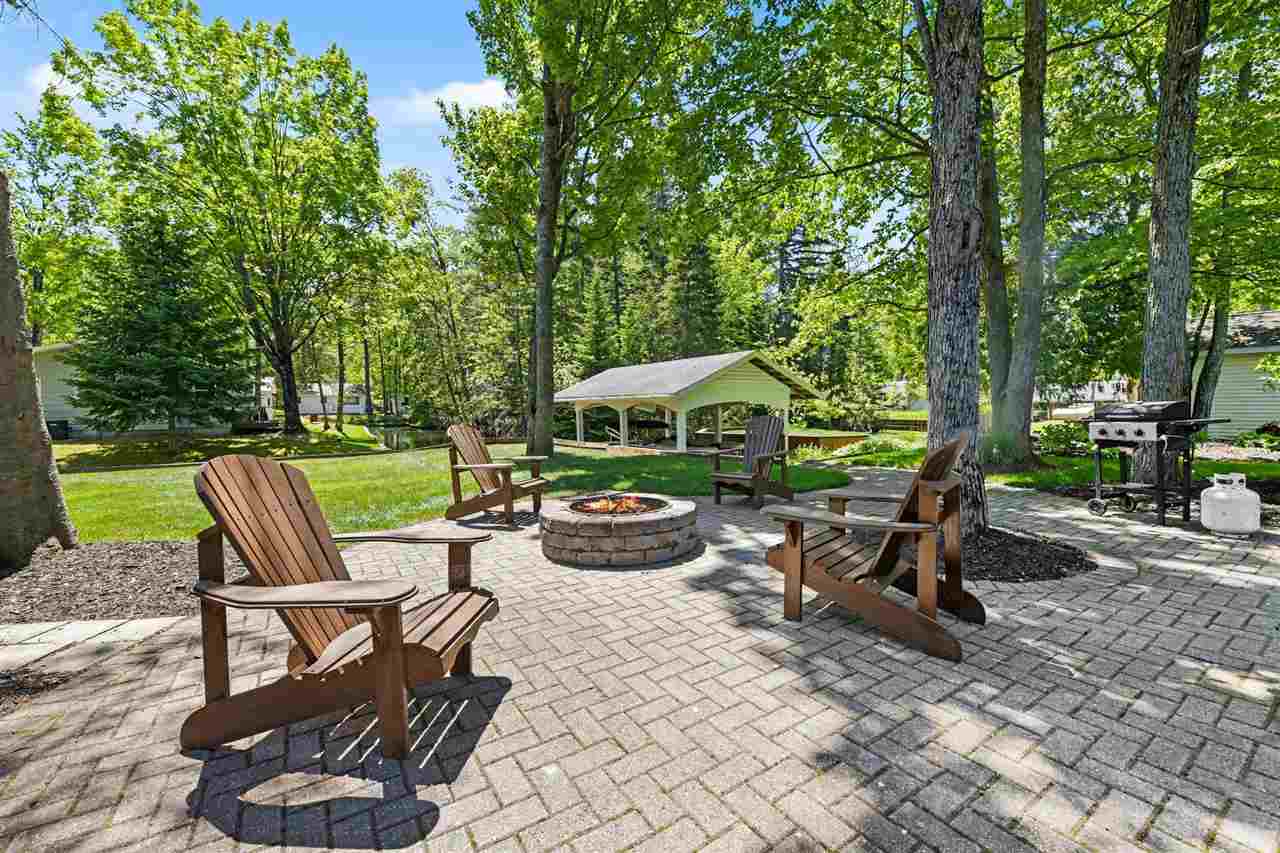 3327 Lynn Drive Indian River MI 49749