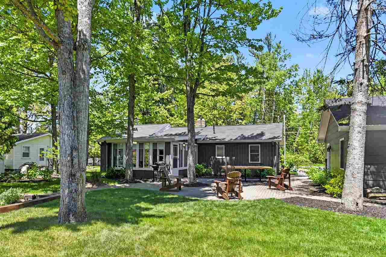 3327 Lynn Drive Indian River MI 49749