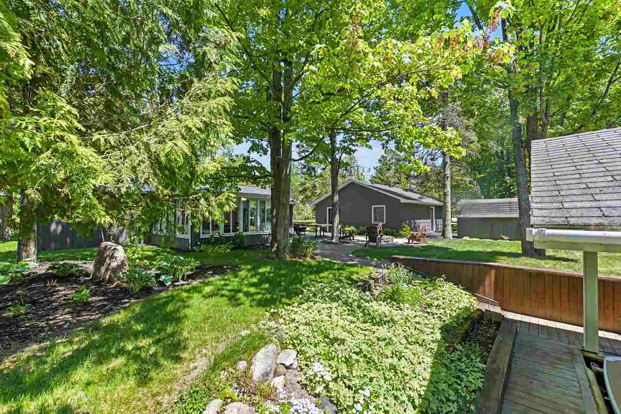 3327 Lynn Drive Indian River MI 49749