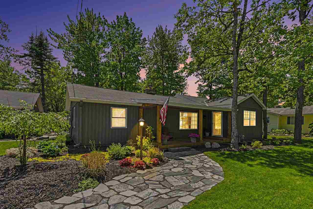 3327 Lynn Drive Indian River MI 49749