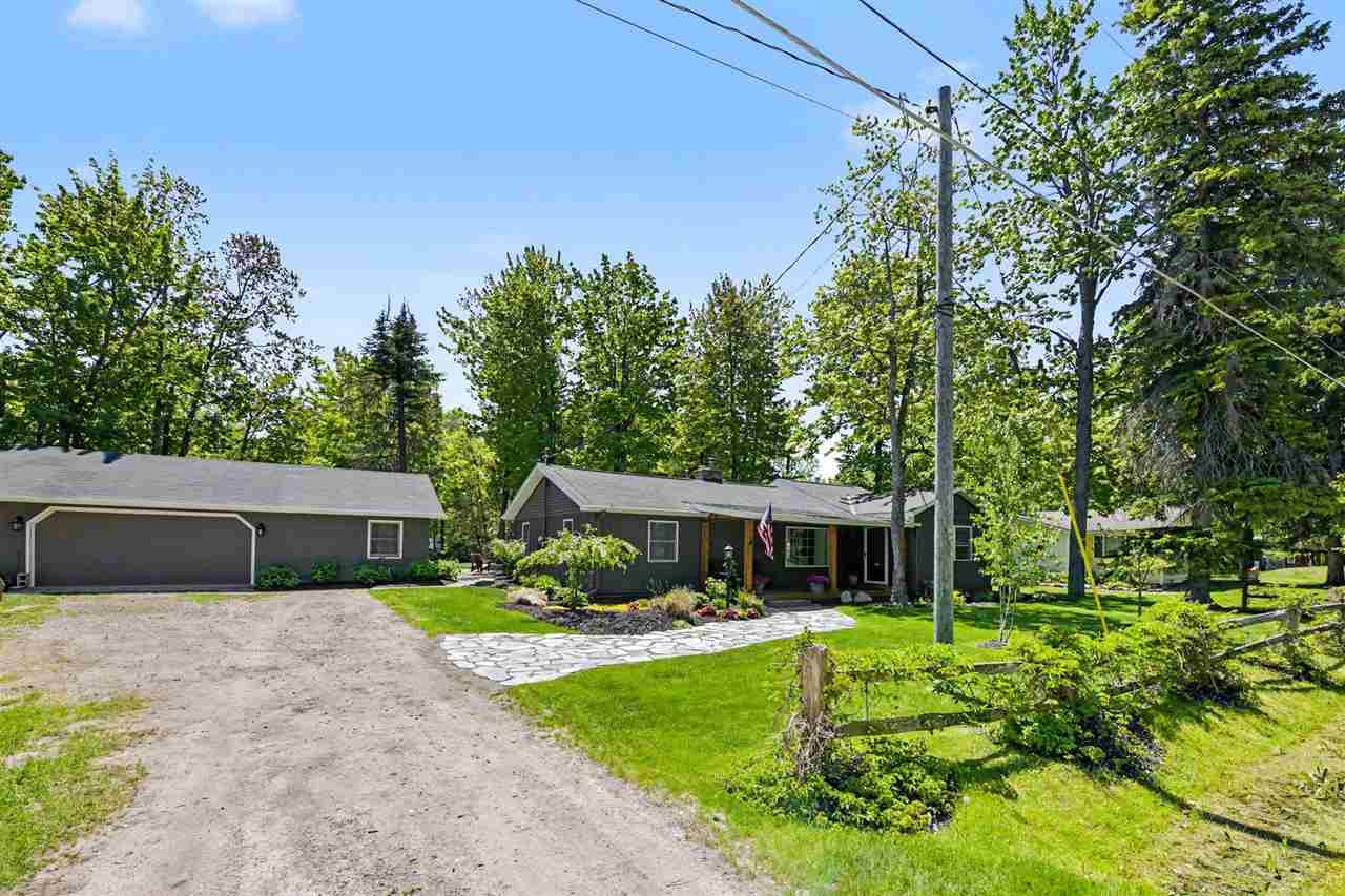 3327 Lynn Drive Indian River MI 49749