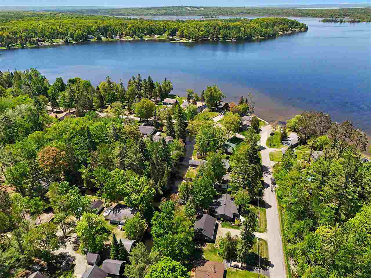 3327 Lynn Drive Indian River MI 49749