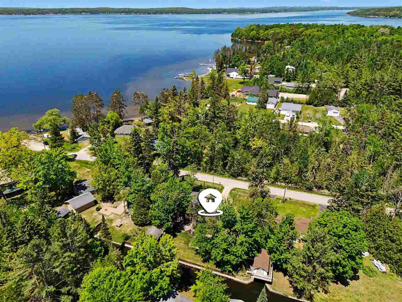 3327 Lynn Drive Indian River MI 49749