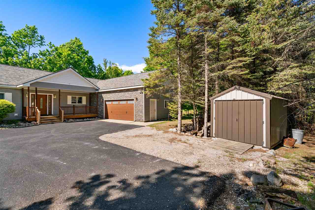 316 Foster's Woods Petoskey MI 49770