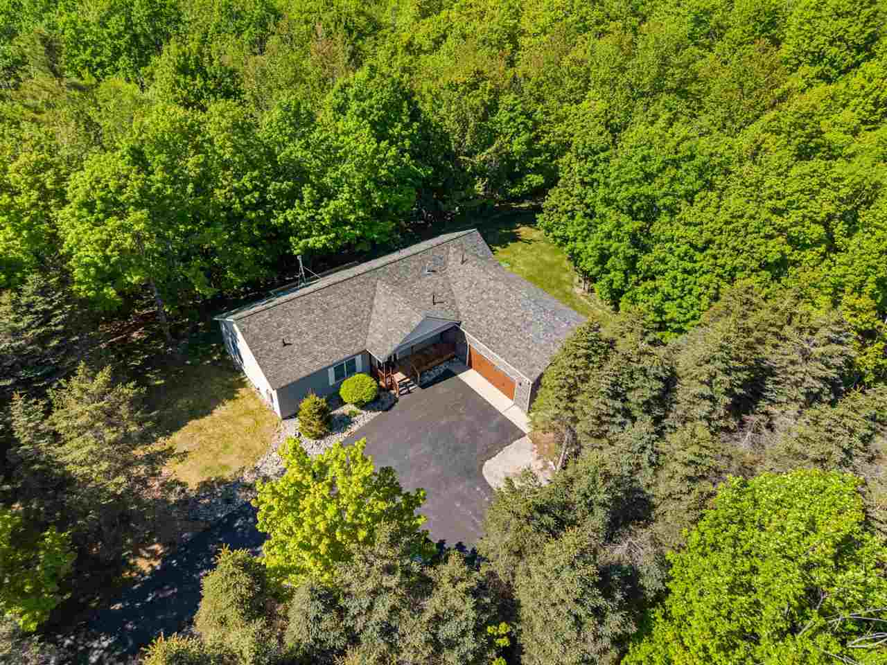 316 Foster's Woods Petoskey MI 49770