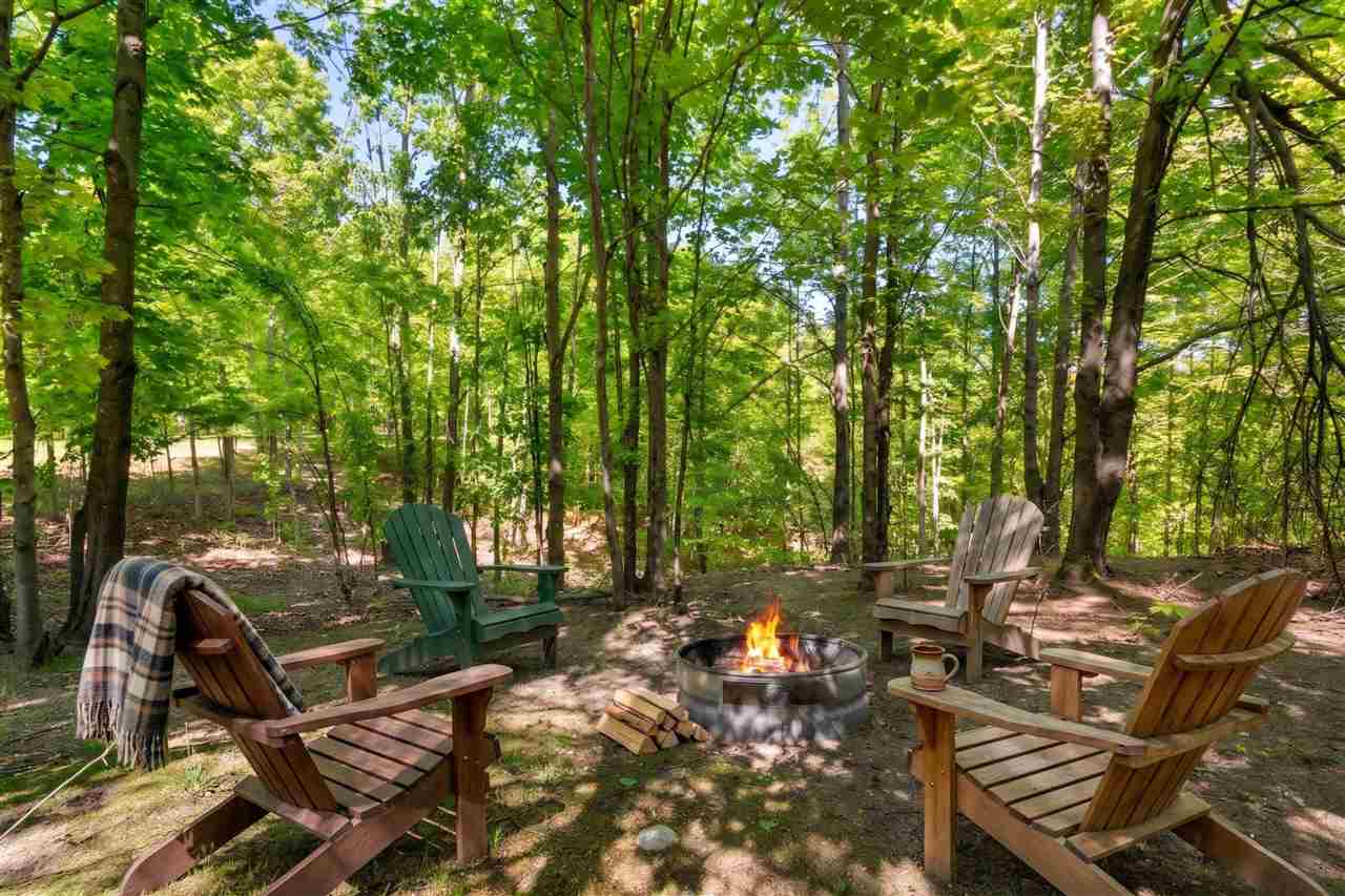 316 Foster's Woods Petoskey MI 49770
