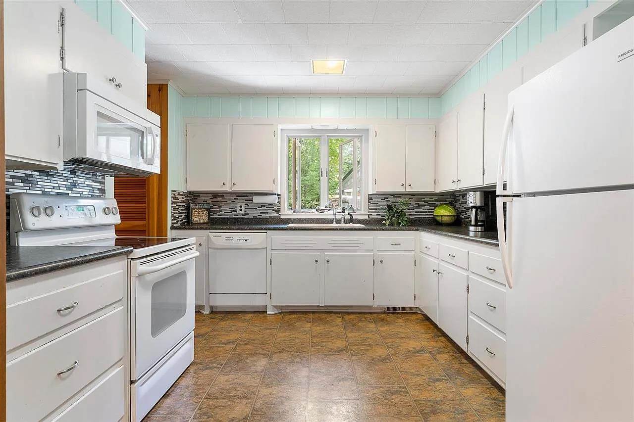 1717 Chippewa Beach Road Indian River MI 49749