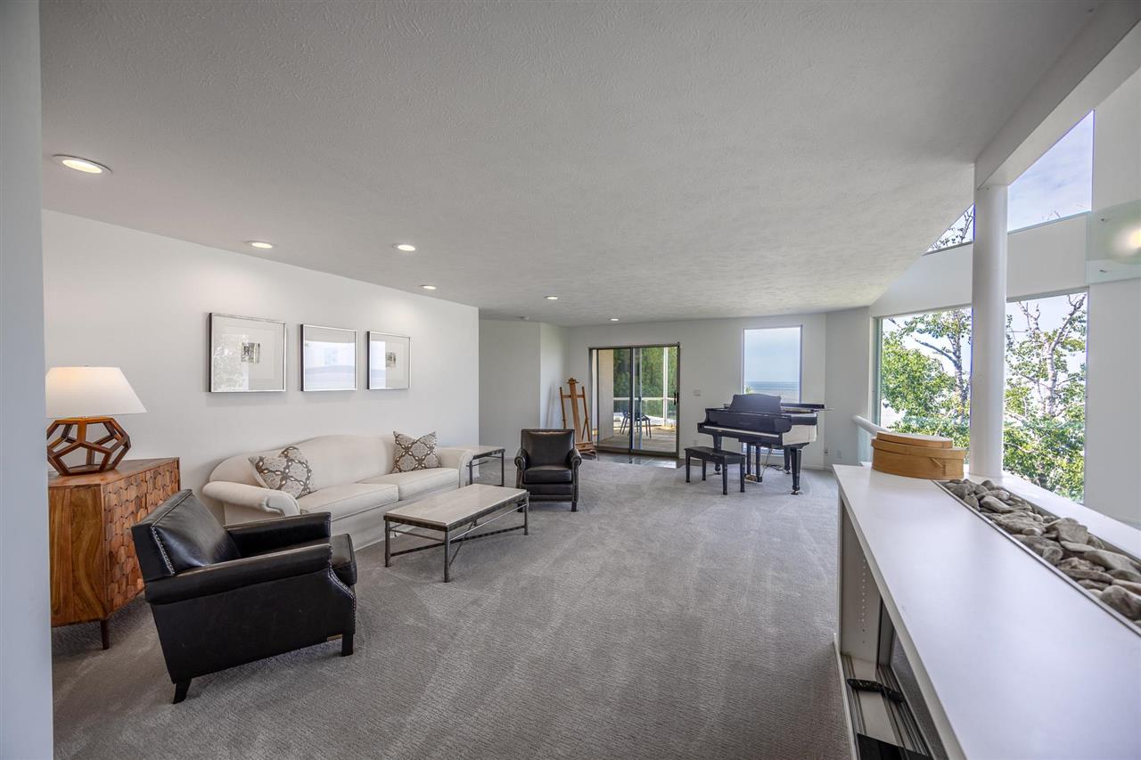 7857 Nine Mile Drive Charlevoix MI 49720