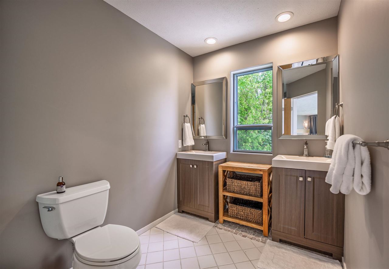 7857 Nine Mile Drive Charlevoix MI 49720