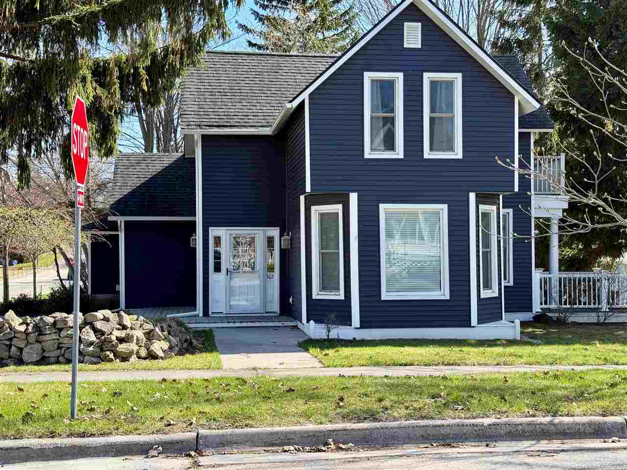 302 Mason Street Charlevoix MI 49720