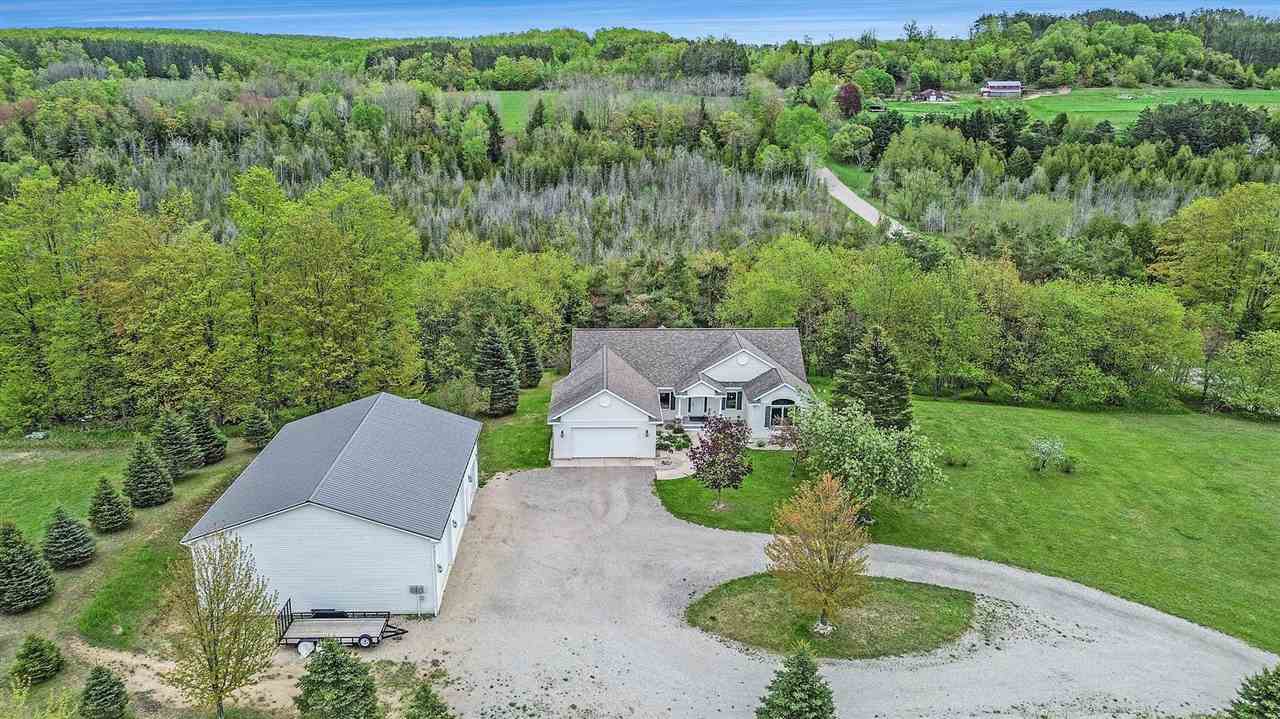 9030 Sugar Tree Charlevoix MI 49720