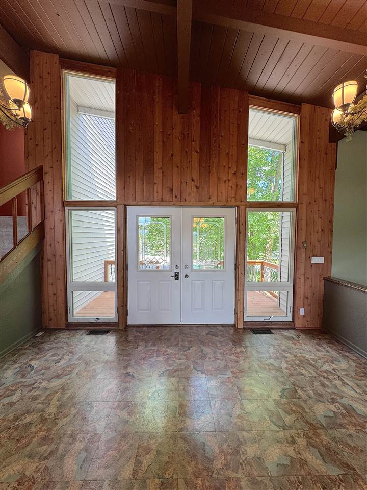 1178 Woodland Drive Petoskey MI 49770