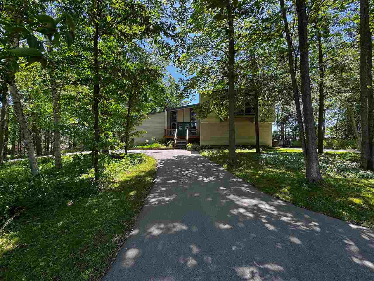 1178 Woodland Drive Petoskey MI 49770
