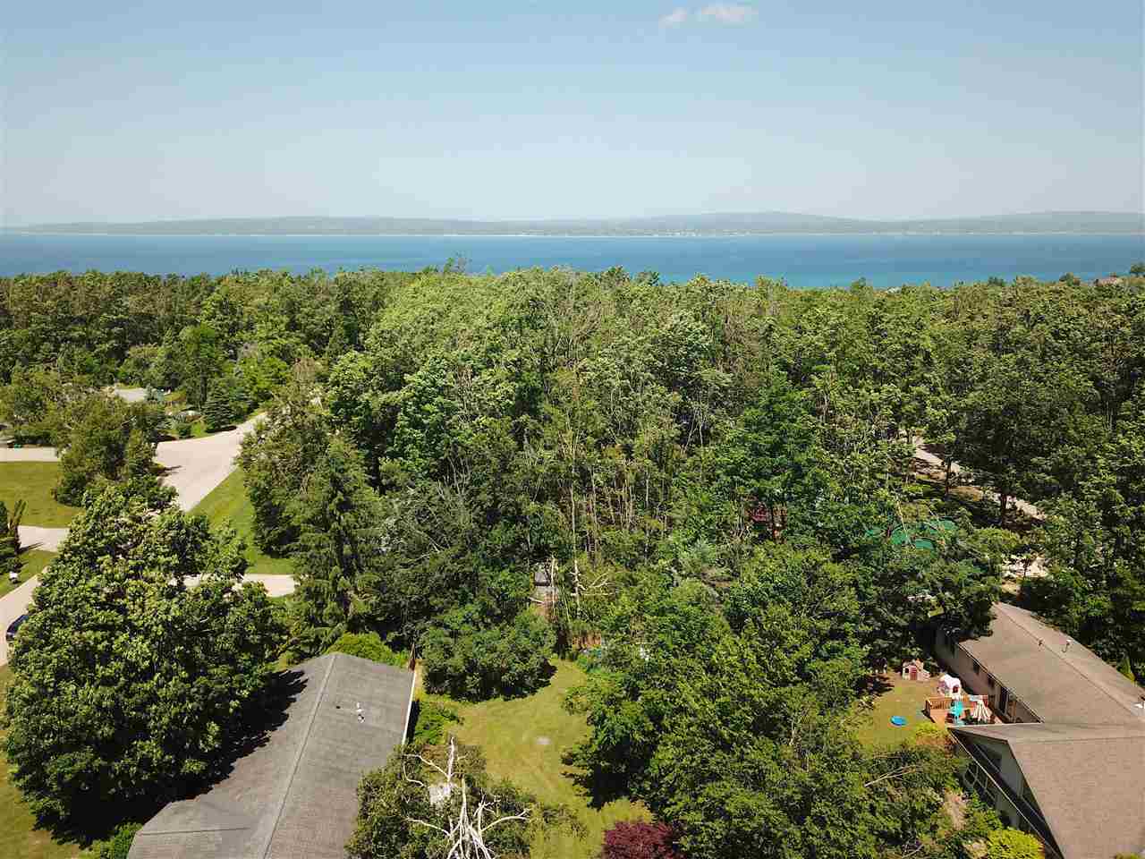 1178 Woodland Drive Petoskey MI 49770