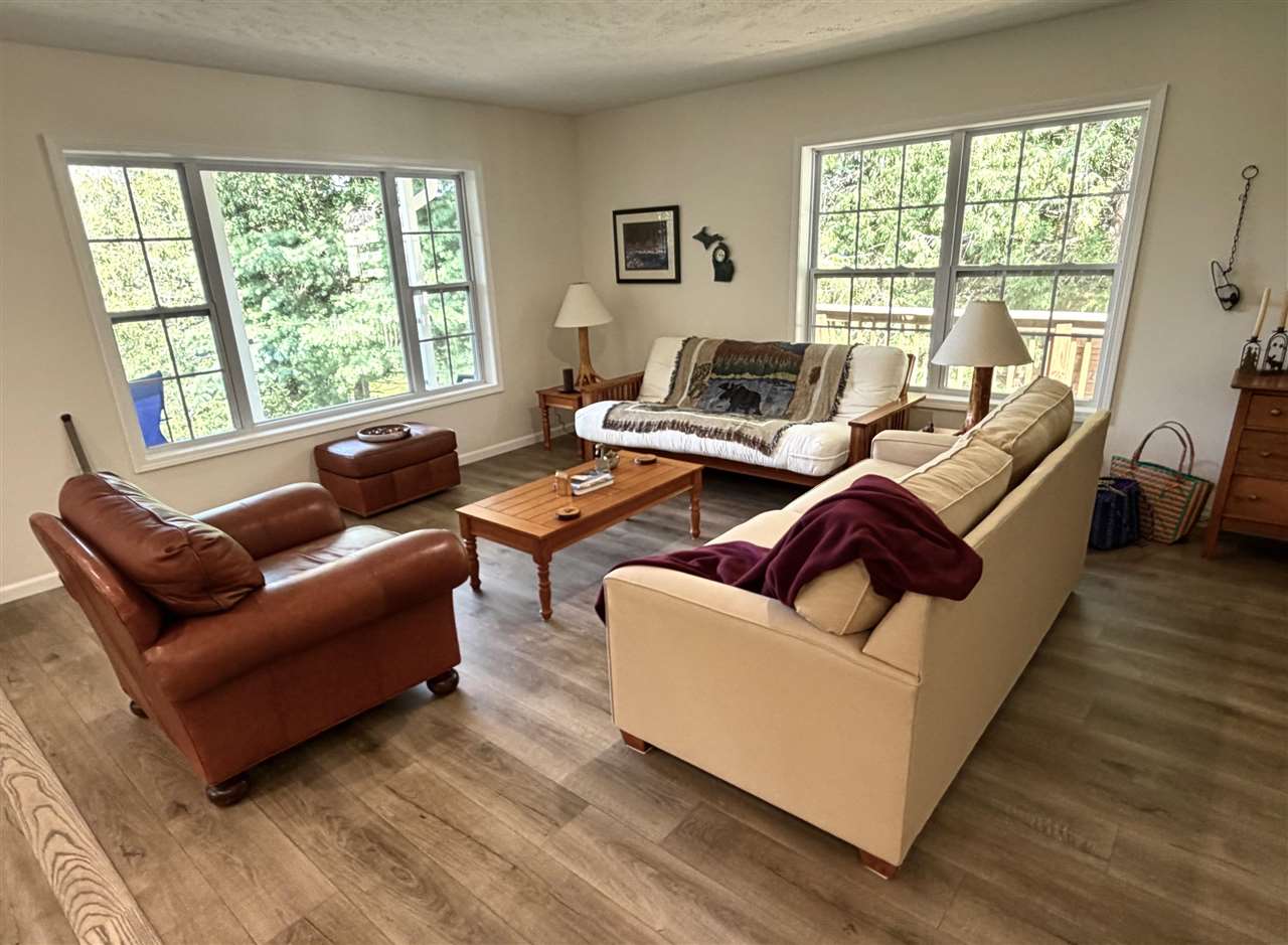 4859 Rushton Road Central Lake MI 49622