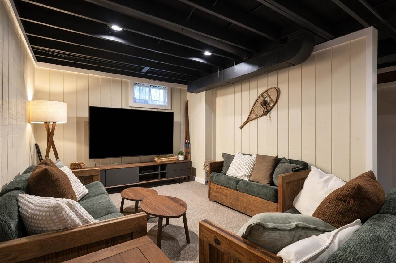 8292 Woodloft Trail Harbor Springs MI 49740