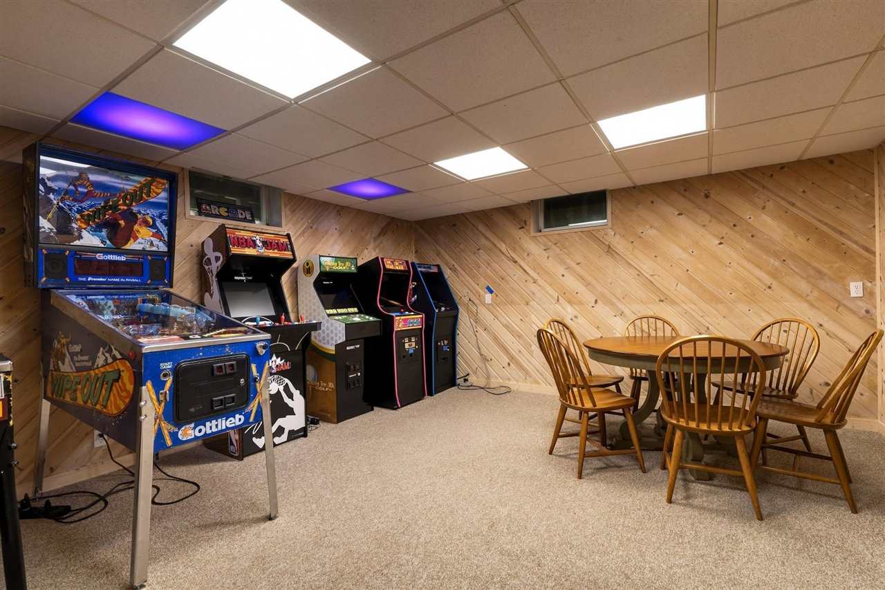 8292 Woodloft Trail Harbor Springs MI 49740