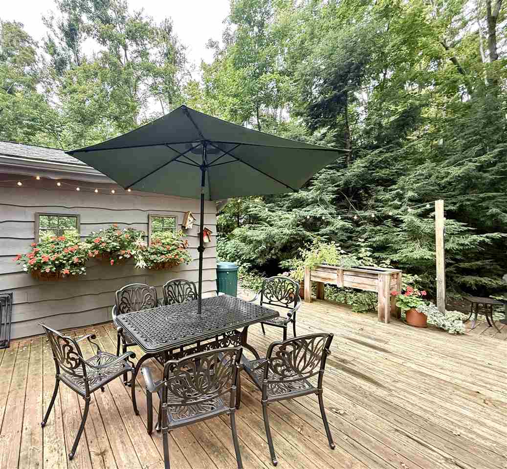415 Winfield Harbor Springs MI 49740