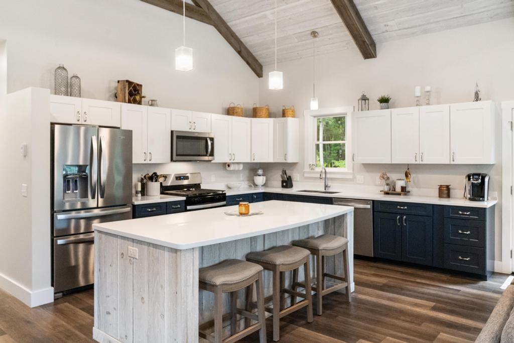 4402 W Stutsmanville Road Harbor Springs MI 49740