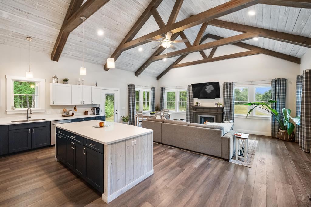 4402 W Stutsmanville Road Harbor Springs MI 49740