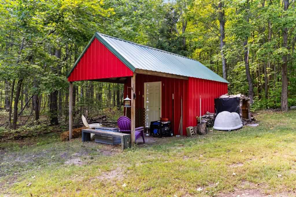 2050 Red School Road Brutus MI 49716