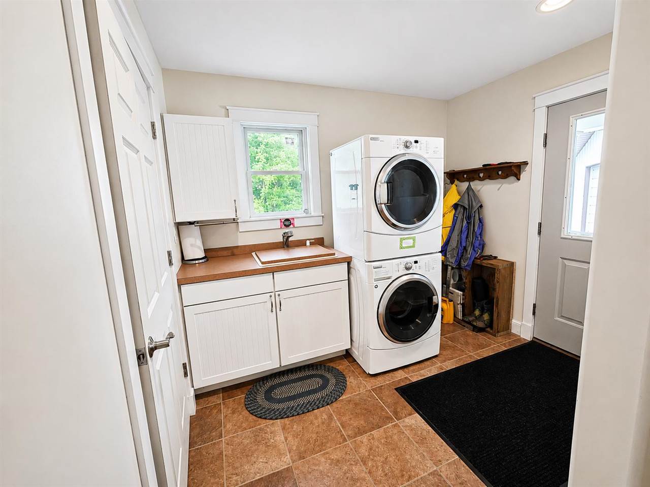 04180 Pops Road Charlevoix MI 49720