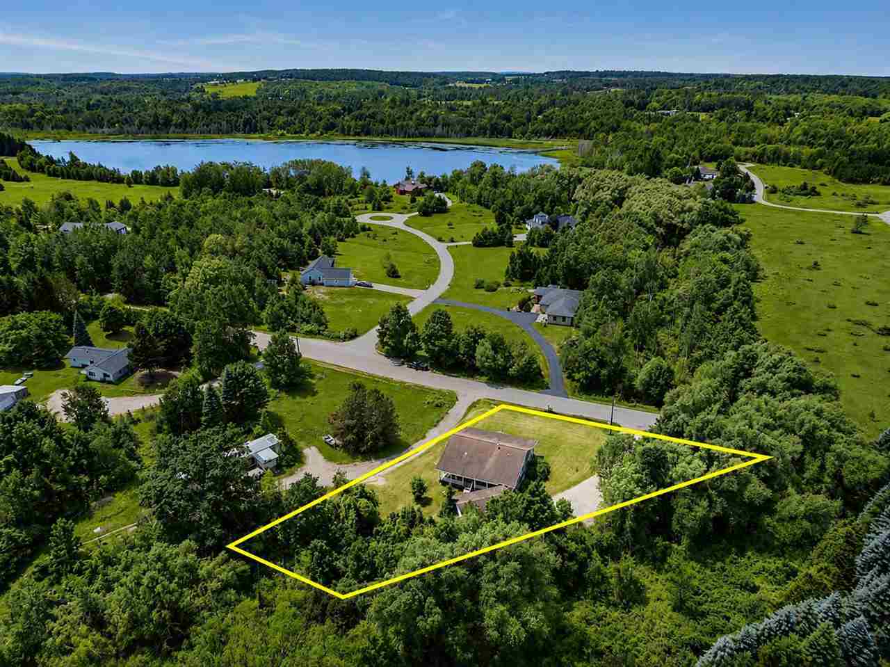 04180 Pops Road Charlevoix MI 49720