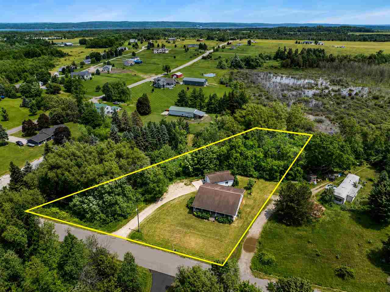 04180 Pops Road Charlevoix MI 49720